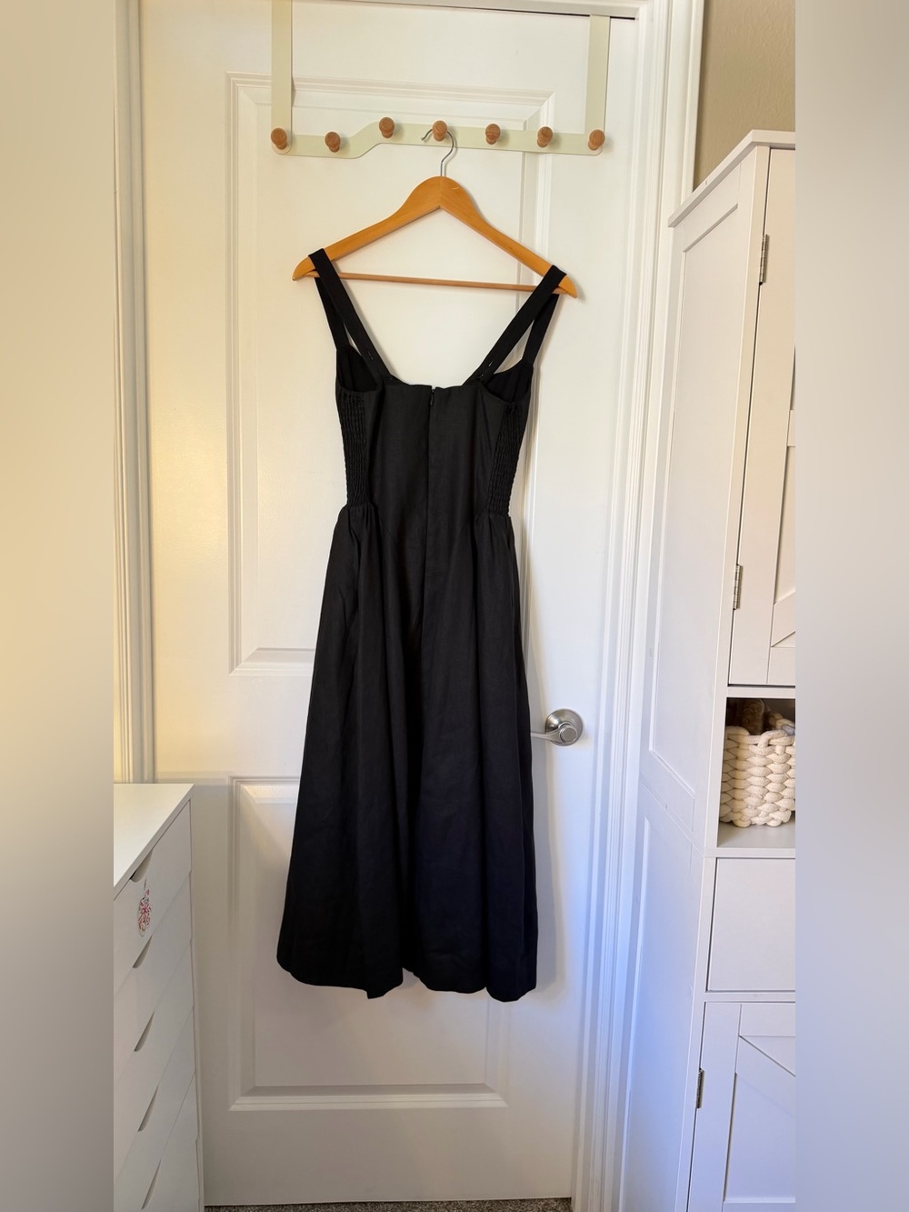 Reformation Birdie Linen Dress In Black, NEW WITHOUT TAGS, NEVER WORN, NO FLAWS. - Picture 9 of 13